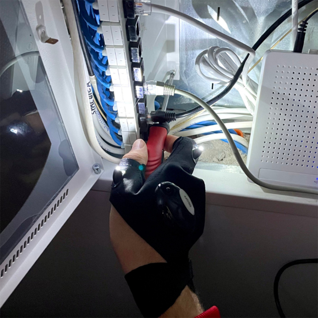 led-gloves-16